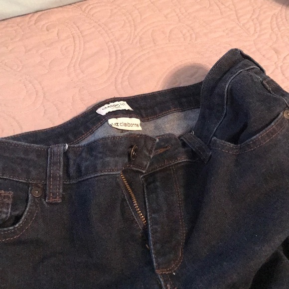 Jeans - Picture 2 of 2